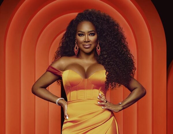 KenyaMoore.1