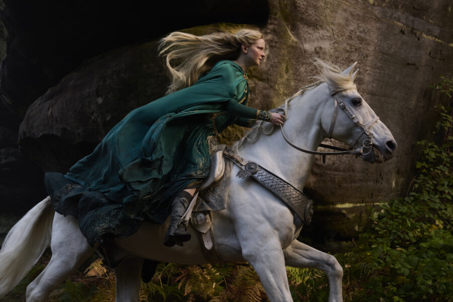LOTR S2 UT 221025 00250 R2 3000