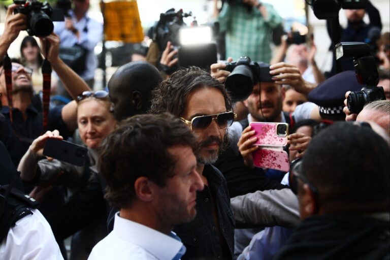 Russell Brand 002