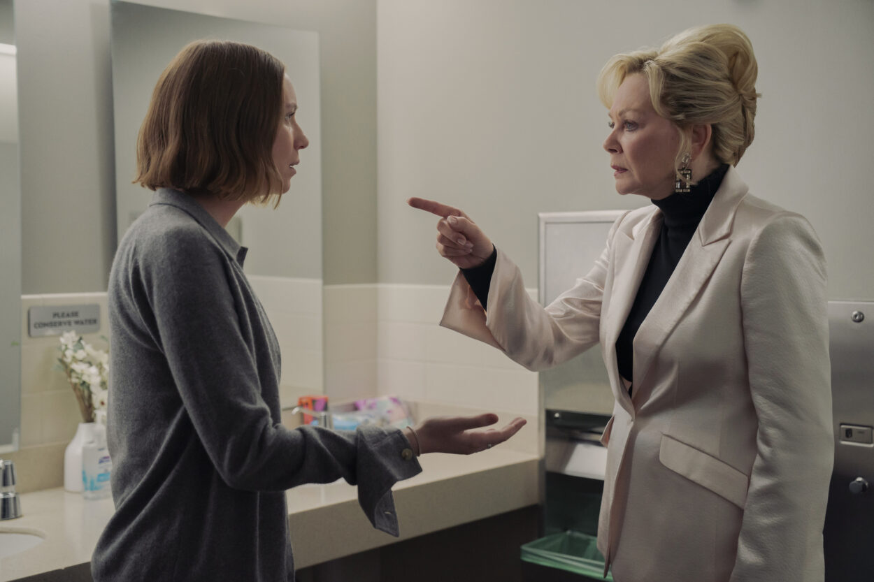 hannah einbinder jean smart 3