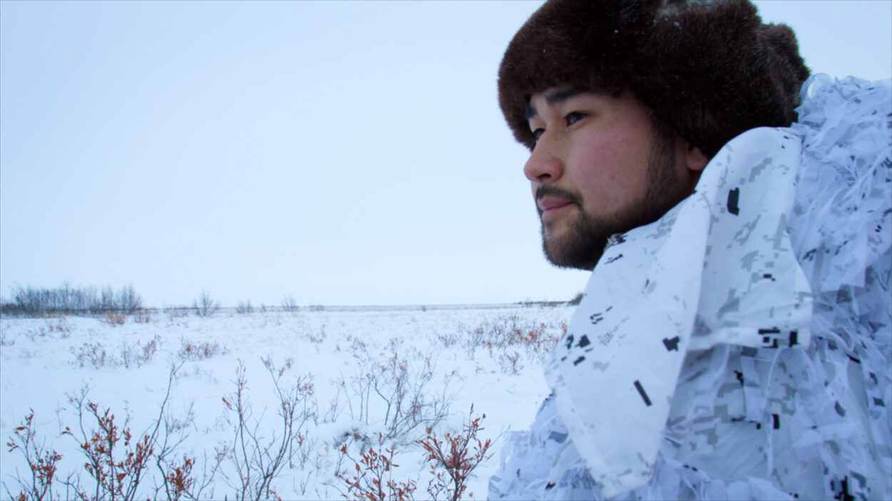 1205 DogEatDog LifeBelowZero UHD 21