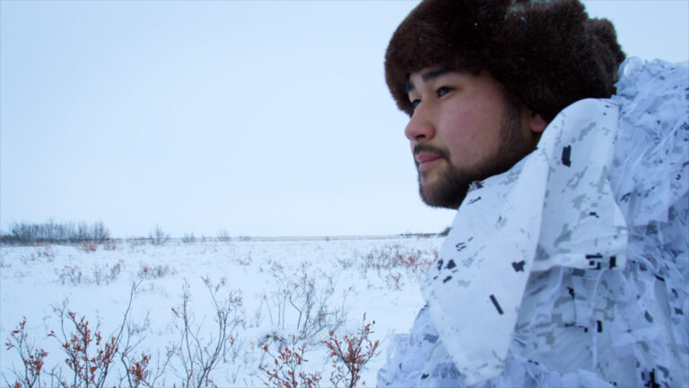 1205 DogEatDog LifeBelowZero UHD 21