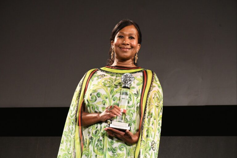 Nicole Avant