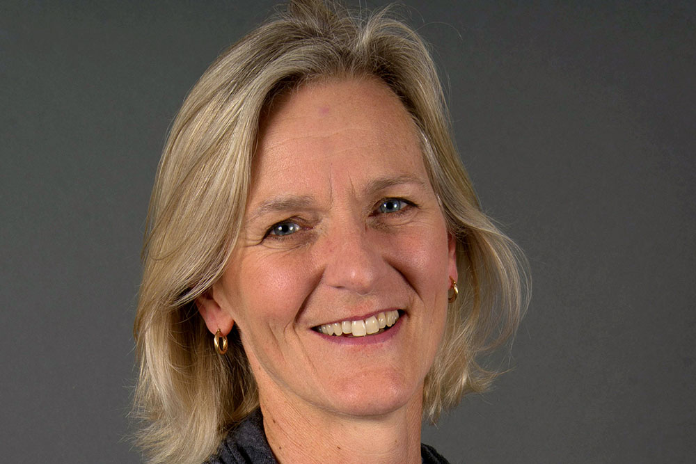 Martha Holmes