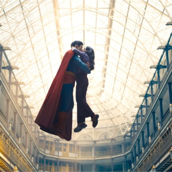 Superman kiss