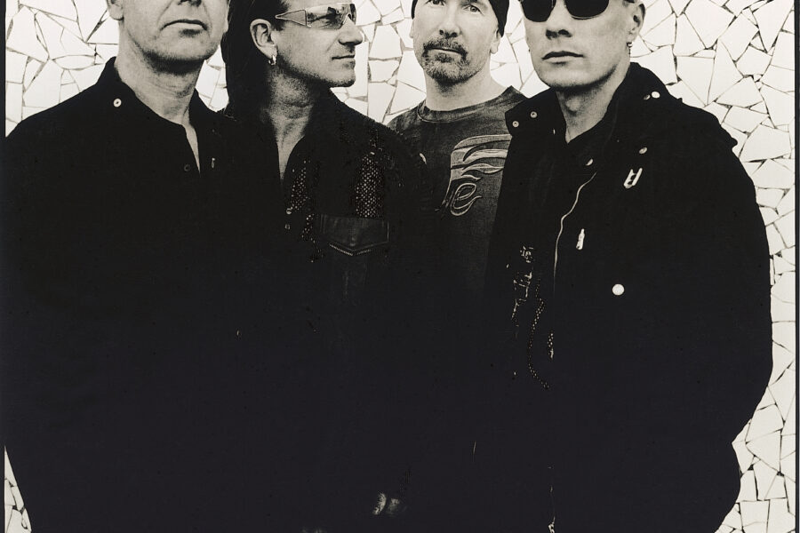 U2 photo credit Anton Corbijn875664