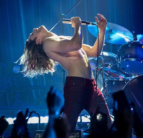 IWTV S3 SG 0701 0085 Talk