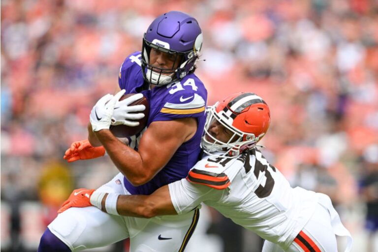 NFL Minnesota Vikings vs. Cleveland Browns Featured