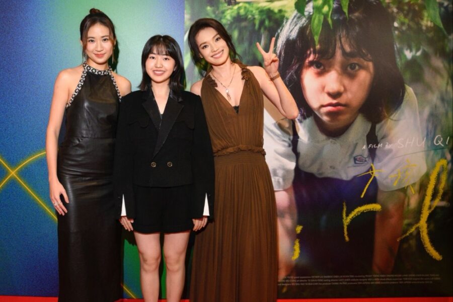 9m88 and Bai Xiaoying cast of Girl and Shu Qi director of Girl on the red carpet at Opening Night of Singapore International Film Festival
