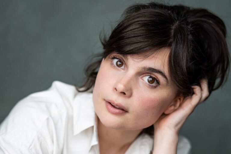 Gwyneth Keyworth